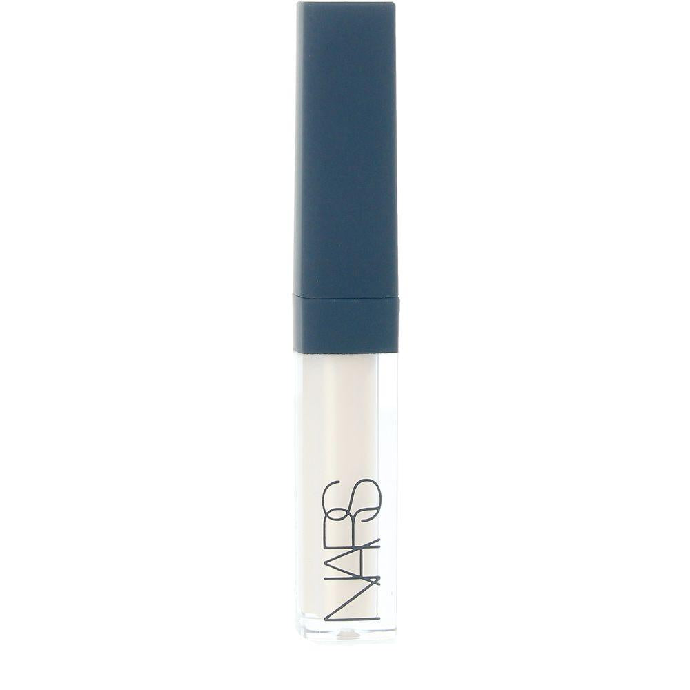 Nars Radiant Concealer Covers Brightens Enhances